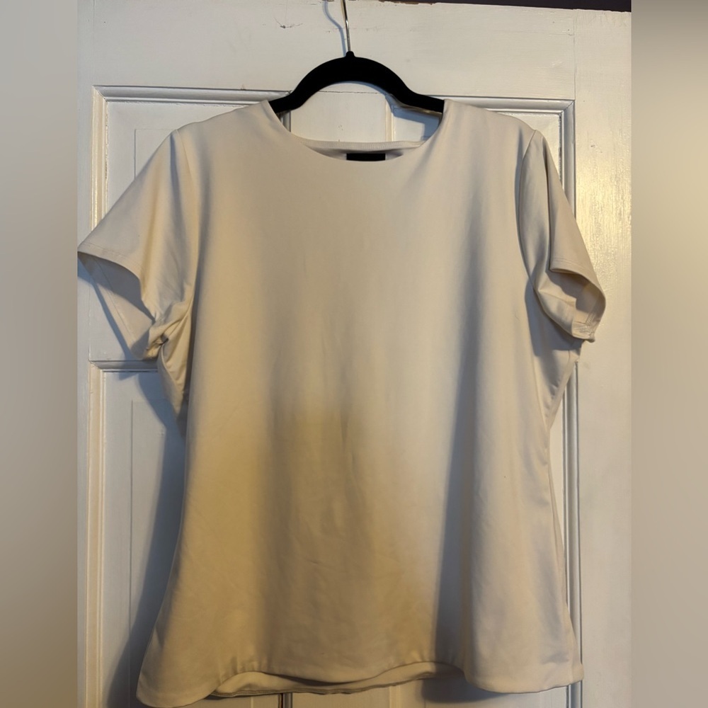 NWOT Halogen T-shirt